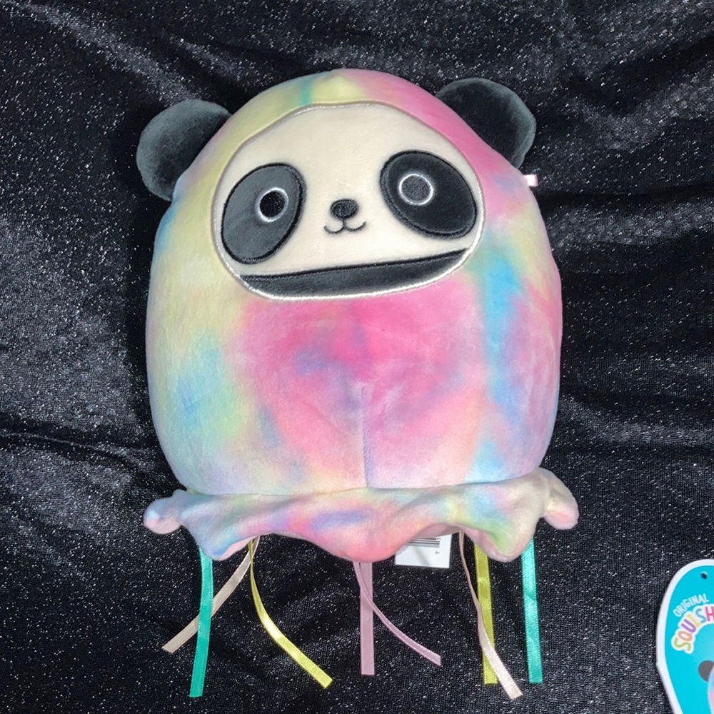 Squishmallow NWT Stanley the Panda (in Jellyfish Costume) 7.5”